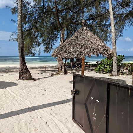 Surfescape Zanzibar Apartment Kiwengwa  Bagian luar foto