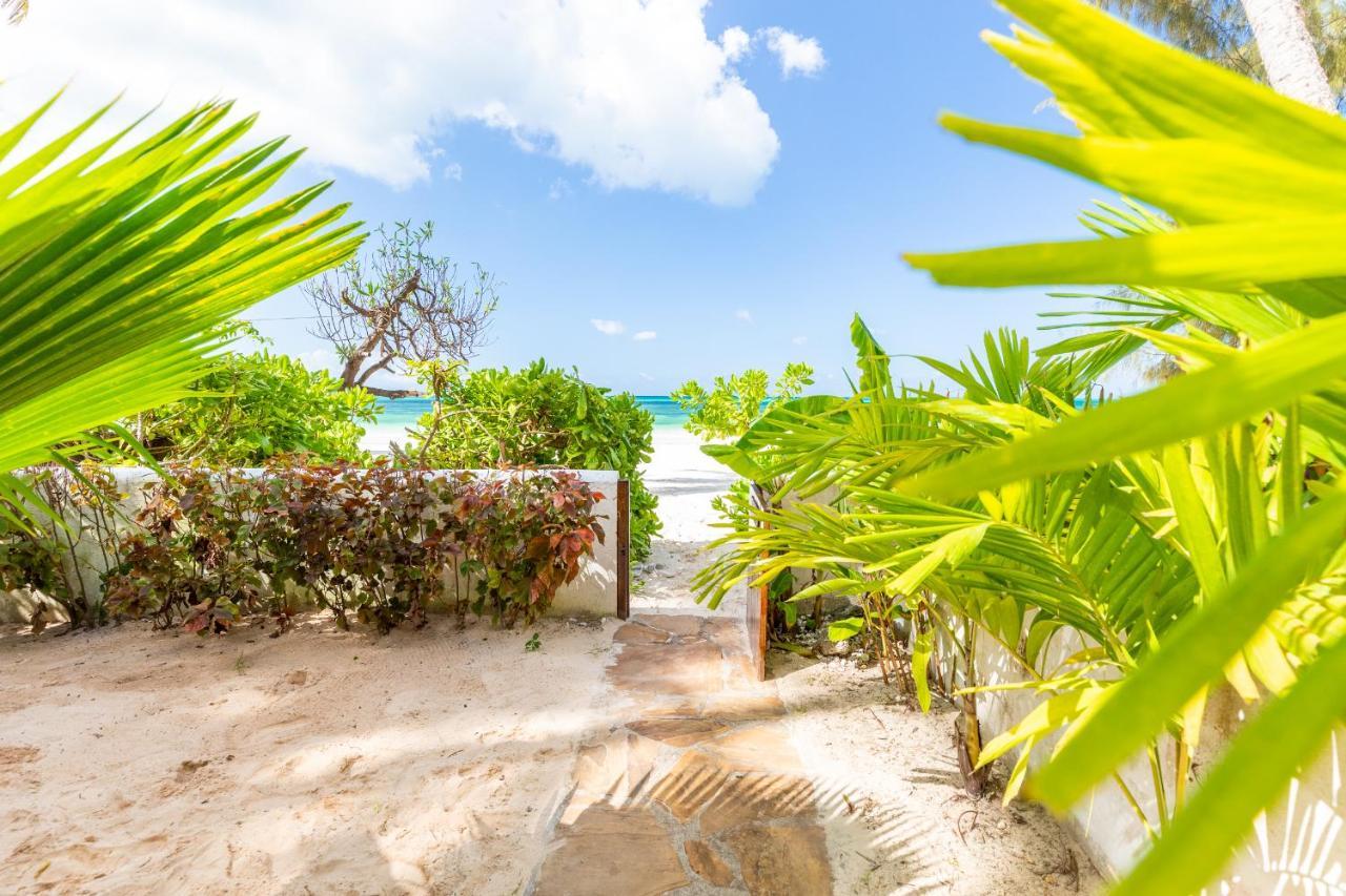 Surfescape Zanzibar Apartment Kiwengwa  Bagian luar foto