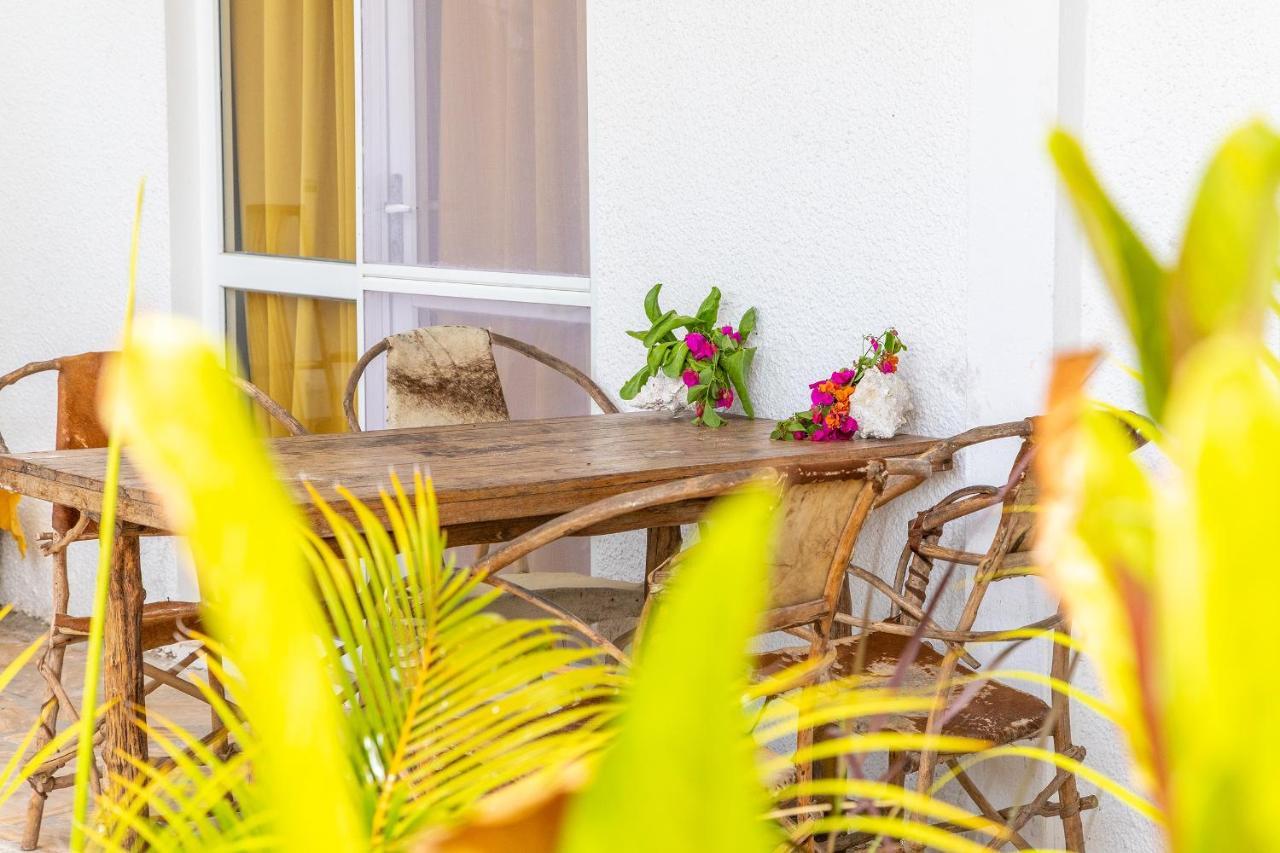 Surfescape Zanzibar Apartment Kiwengwa  Bagian luar foto